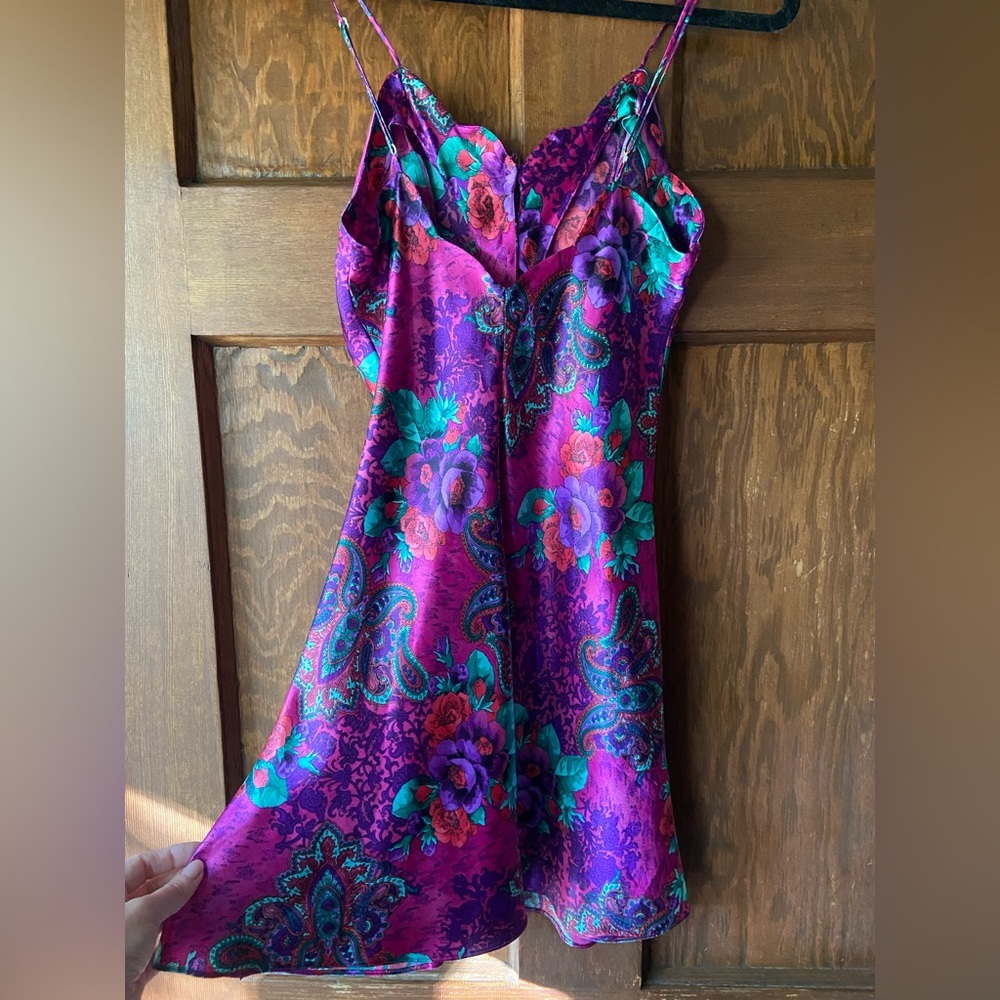 Victorias Secret Vintage Gold Label Satin Slip - Picture 9 of 13